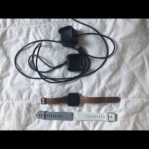 Fitbit Versa Bundle